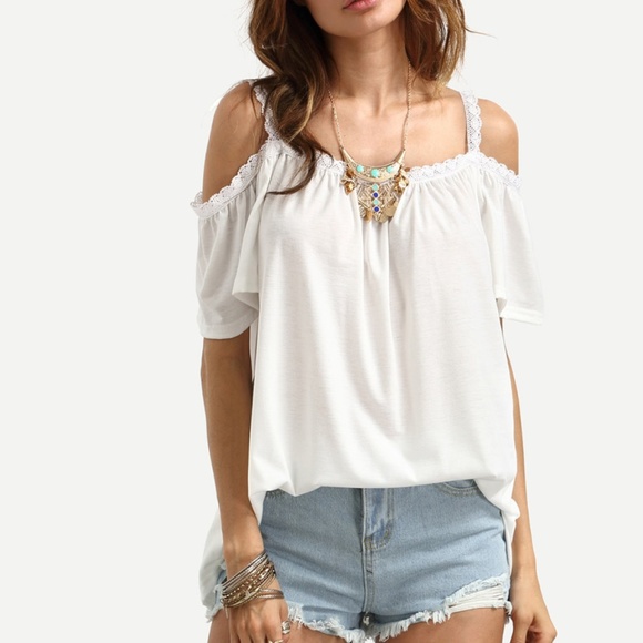 Tops - NWT Cold Shoulder White Lace Trim Top